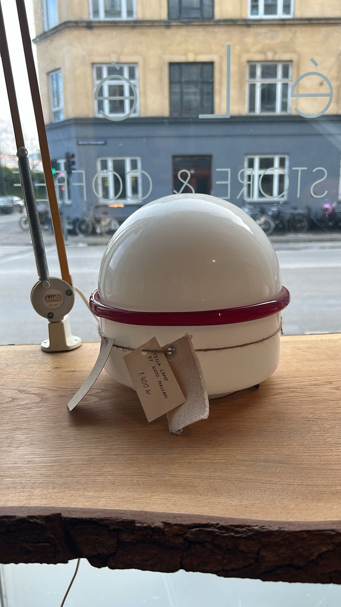 Tecla lamp with Pt Quartz clock