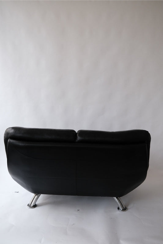 2-person puffy leather couch