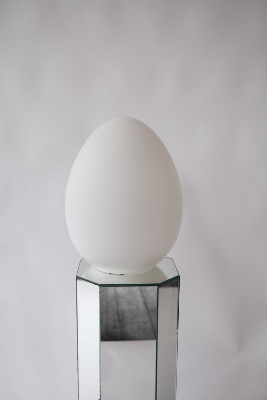 Vintage egg lamp