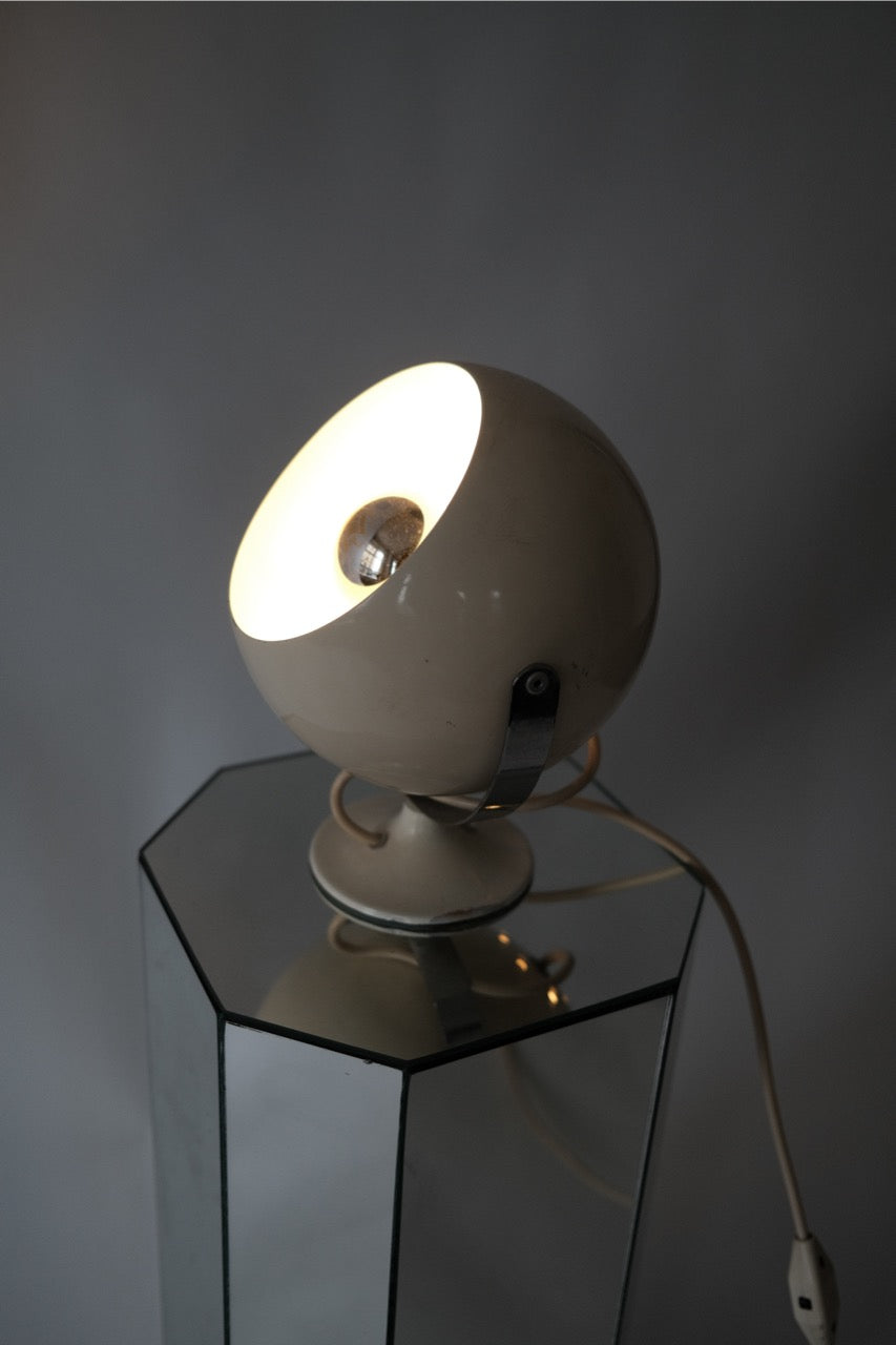 Spaceage eyeball desk lamp