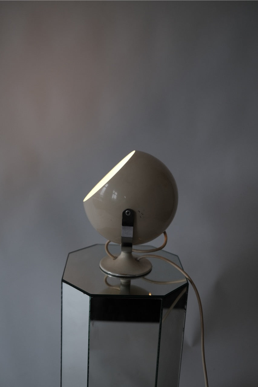 Spaceage eyeball desk lamp