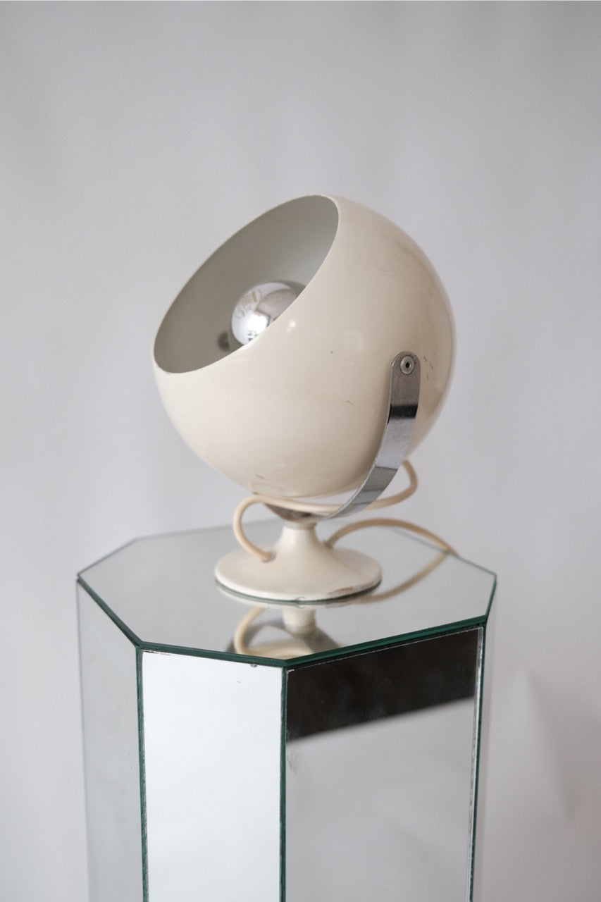 Spaceage eyeball desk lamp