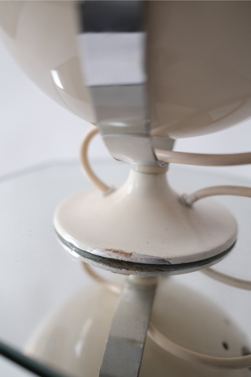 Spaceage eyeball desk lamp