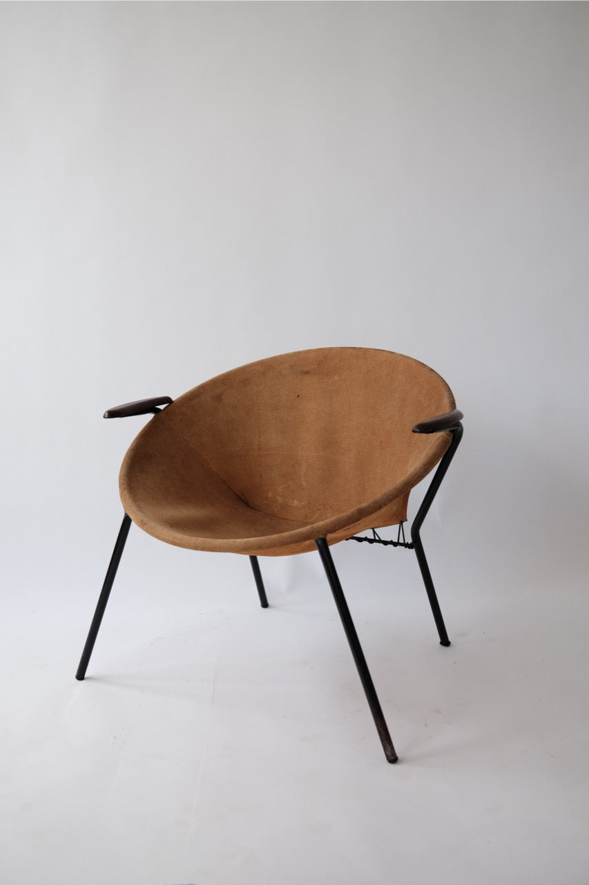 The Balloon chair by Hans Olsen