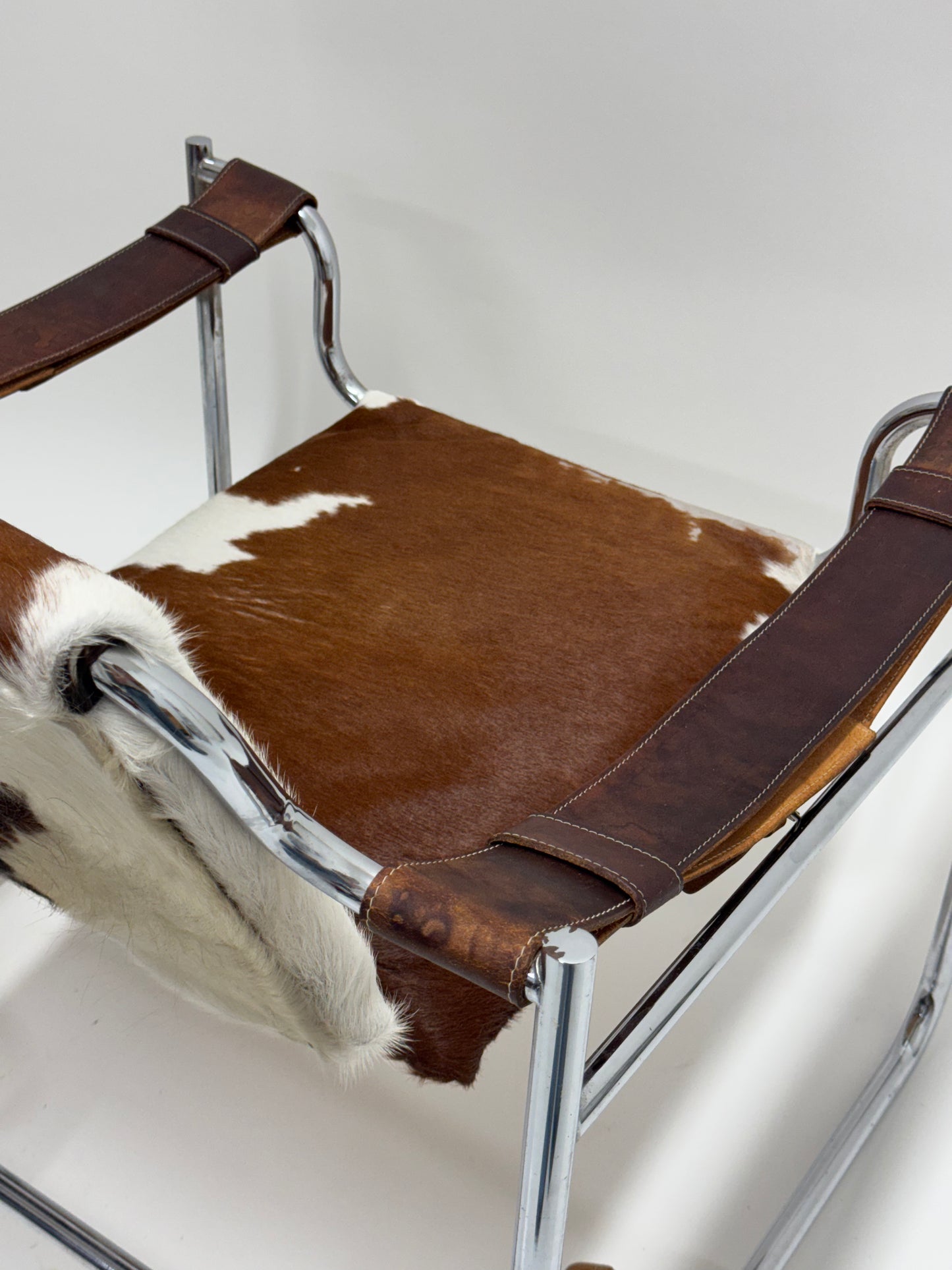 Cow Lounge chair